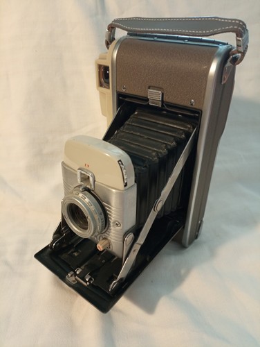 Polaroid land camera - polaroid,